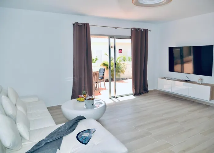 ヴィラ Julia Relax Dream カジャオ・サルバヘ